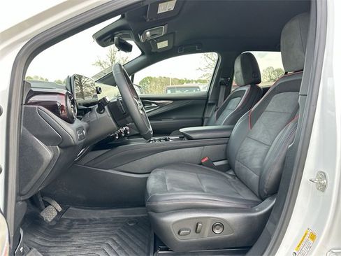 Used 2024 Chevrolet Blazer EV RS image 12