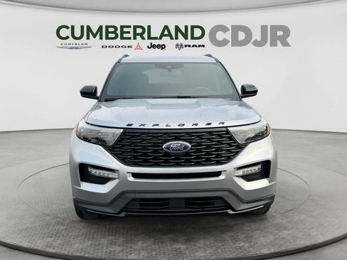 Used 2023 Ford Explorer ST-Line w/ Class IV Trailer Tow Package AWD/4WD image 3