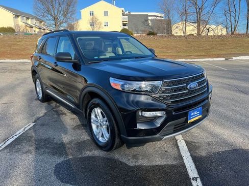 Certified 2023 Ford Explorer XLT w/ Equipment Group 202A image 1