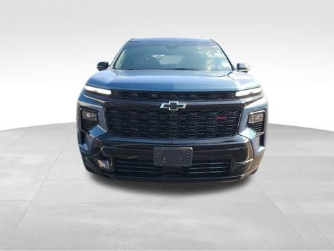 Used 2024 Chevrolet Traverse RS FWD image 9