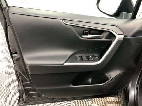 Used 2023 Toyota RAV4 XSE AWD/4WD image 12