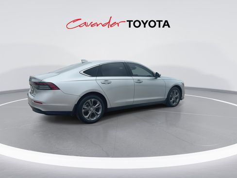 Used 2024 Honda Accord EX image 8