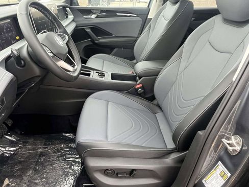 New 2026 Volkswagen Tiguan SE AWD/4WD image 13