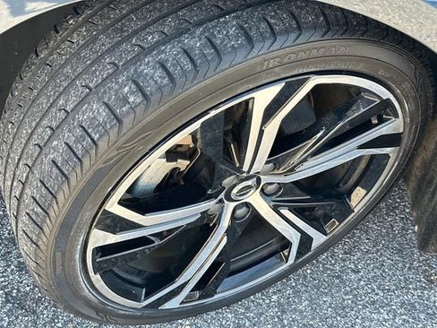 Used 2024 Volvo S60 B5 Plus image 14