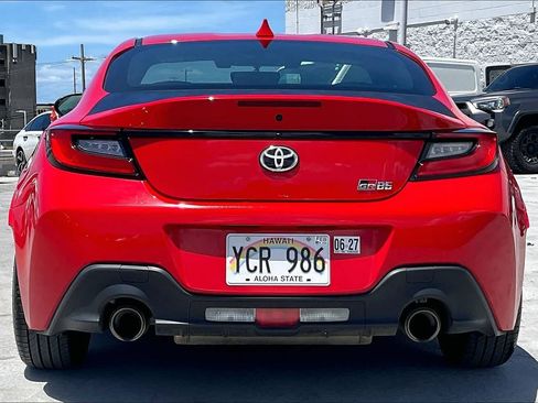 Used 2025 Toyota GR86 w/ ALL Weather Mat Package (TMS) RWD image 5