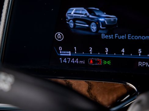 Used 2023 Cadillac Escalade Sport Platinum AWD/4WD image 16