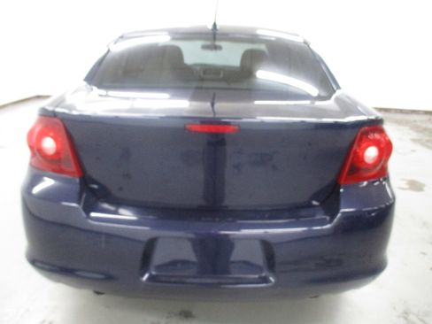 Used 2014 Dodge Avenger SE w/ Quick Order Package 27Z SE V6 FWD image 6
