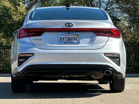 Used 2021 Kia Forte LXS FWD image 5