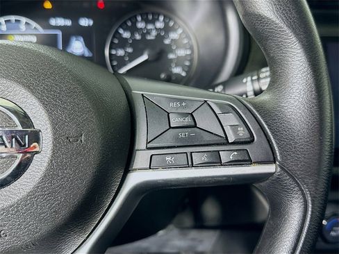 Used 2021 Nissan Kicks SV image 22