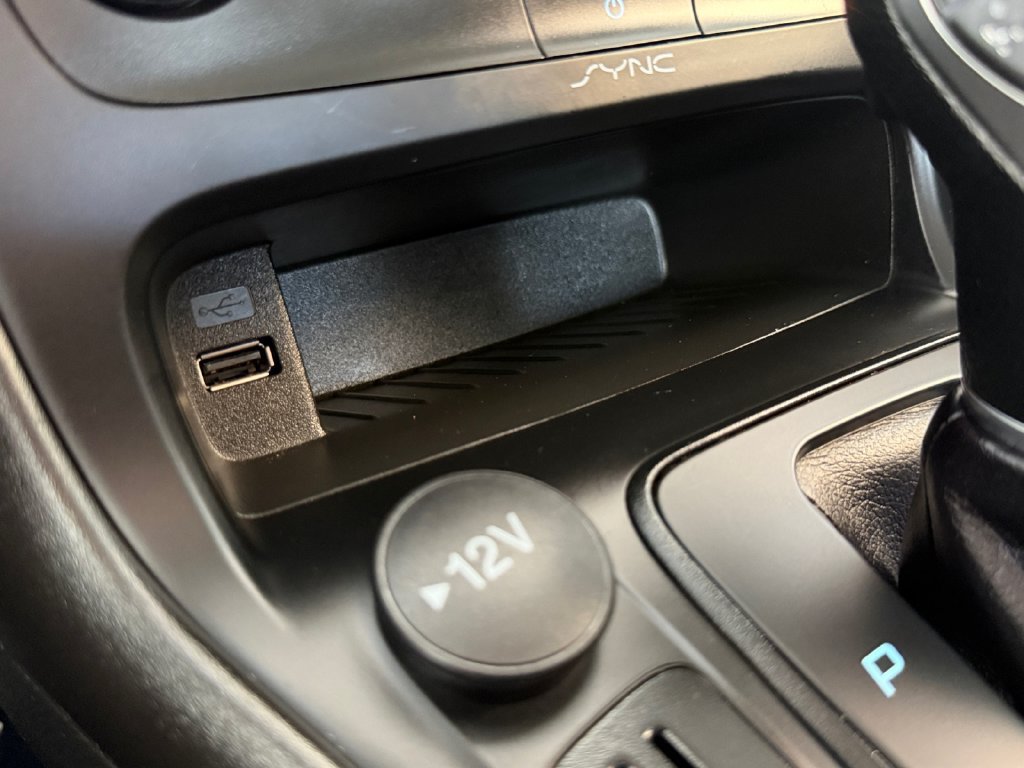 Used 2018 Ford Focus SE FWD image 32