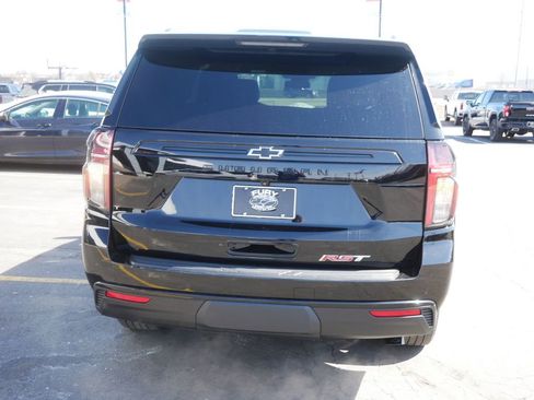 Used 2024 Chevrolet Suburban RST w/ Luxury Package AWD/4WD image 6