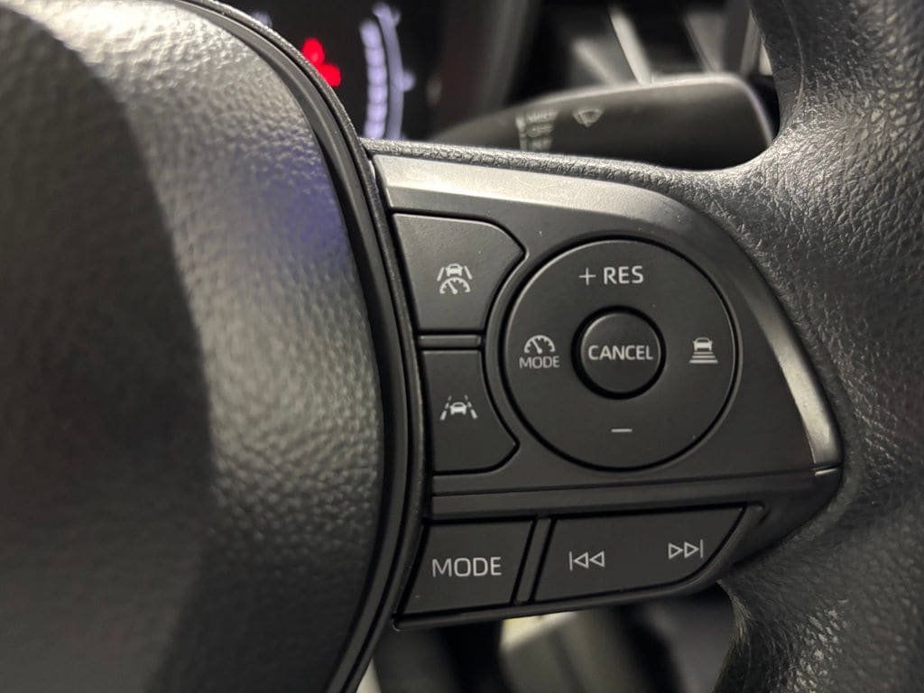 Used 2026 Toyota Corolla LE FWD image 19