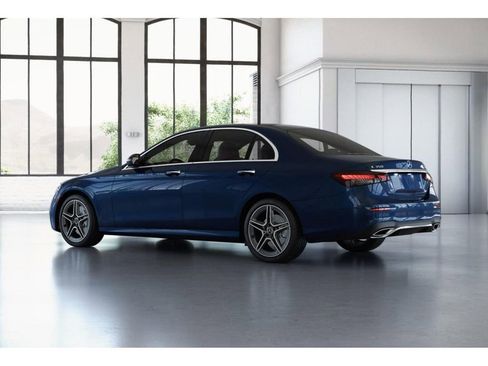 Certified 2023 Mercedes-Benz E 350 4MATIC Sedan image 31