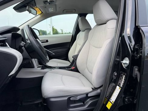 Certified 2025 Toyota Corolla Cross L AWD/4WD image 14