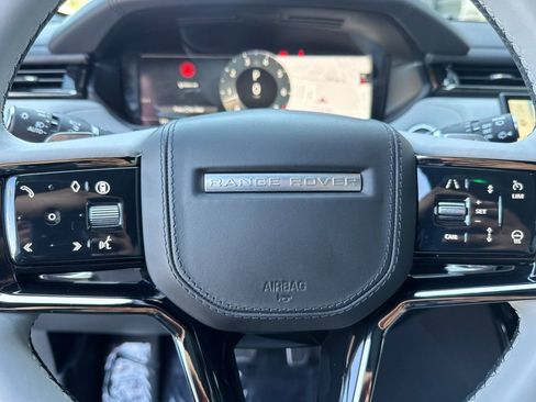 Certified 2026 Land Rover Range Rover Velar Dynamic SE AWD/4WD image 27