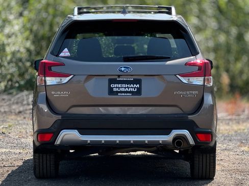 Used 2022 Subaru Forester Touring w/ Popular Package #2 AWD/4WD image 6