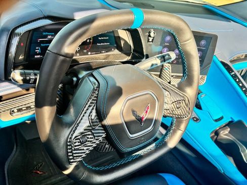 Used 2023 Chevrolet Corvette Stingray Premium Conv w/ Z51 Performance Package RWD image 26