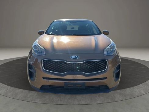 Used 2018 Kia Sportage LX FWD image 2