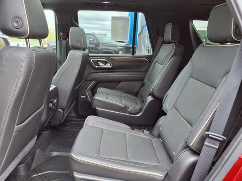 Used 2021 Chevrolet Tahoe Premier w/ Premium Package image 9