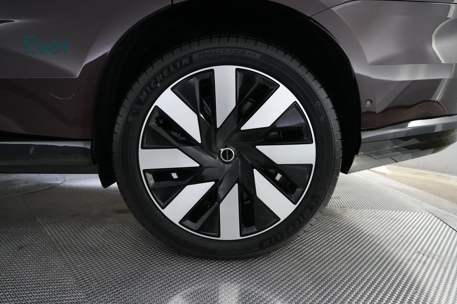 Used 2025 Volvo EX90 Ultra AWD/4WD image 9