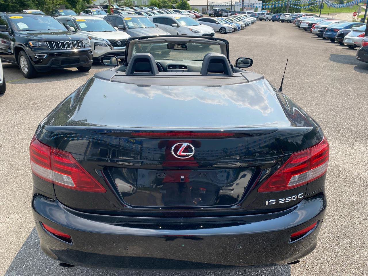 Used 2012 Lexus IS 250C w/ Luxury Pkg RWD image 12