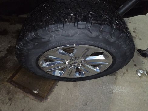 Used 2020 Ford F150 XLT w/ Equipment Group 302A Luxury image 8