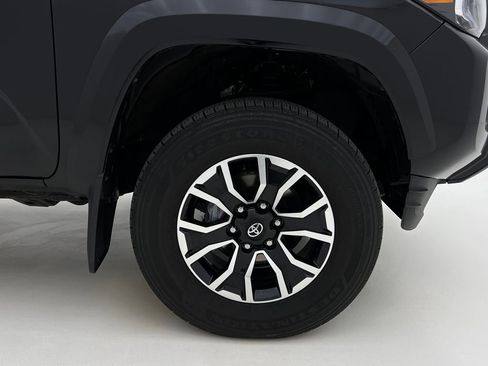 Used 2023 Toyota Tacoma TRD Sport image 28