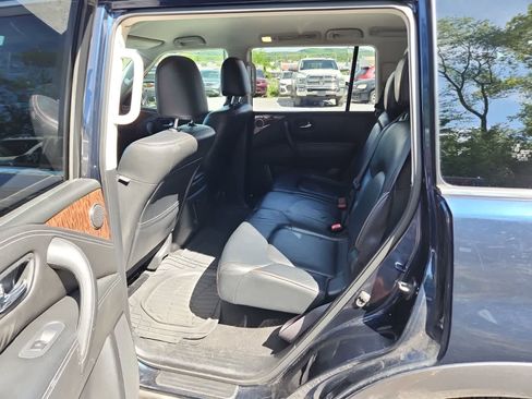 Used 2018 Nissan Armada SL image 26
