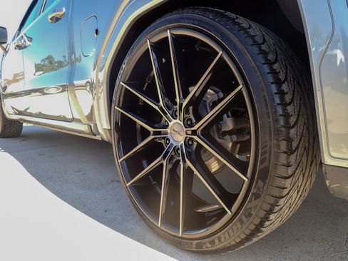 Used 2023 GMC Sierra 1500 Elevation w/ Elevation Premium Package image 17