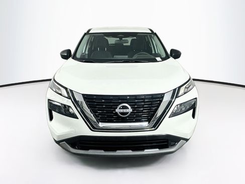 Used 2023 Nissan Rogue S FWD image 2