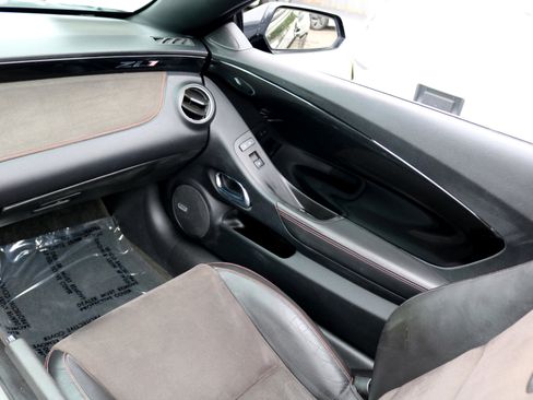 Used 2014 Chevrolet Camaro ZL1 image 26