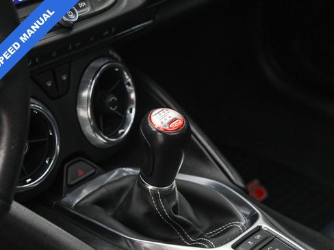 Used 2019 Chevrolet Camaro SS image 39