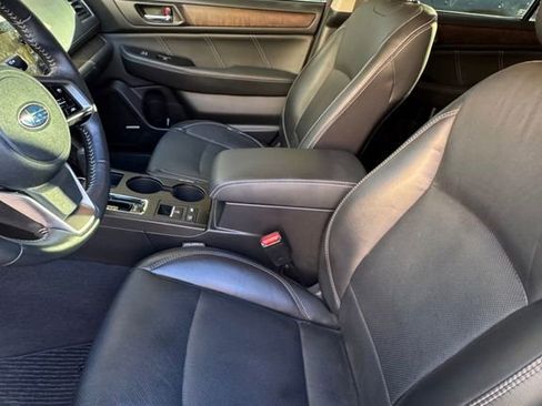 Used 2018 Subaru Outback 2.5i Limited image 8