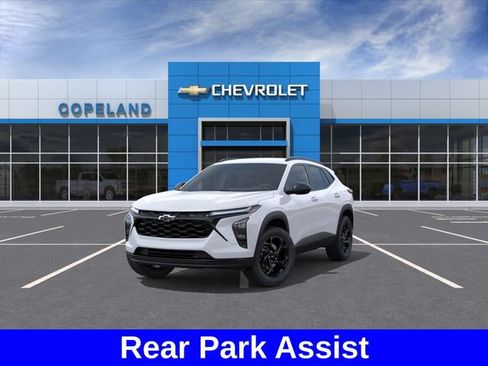 New 2026 Chevrolet Trax LT w/ Driver Confidence Package FWD image 9