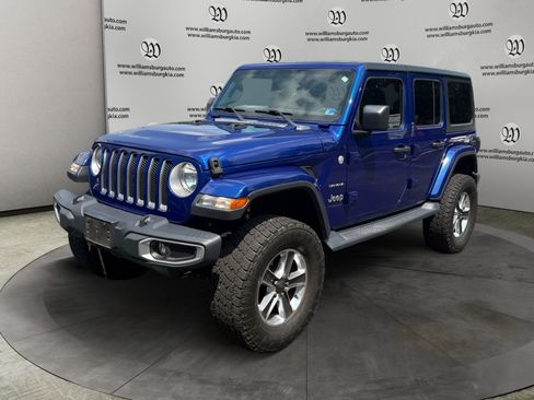 Used 2018 Jeep Wrangler Unlimited Sahara w/ Safety Group AWD/4WD image 1