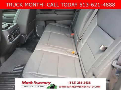 Used 2024 Chevrolet Silverado 2500 LTZ w/ LTZ Convenience Package AWD/4WD image 12