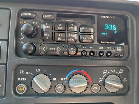 Used 1997 GMC Sierra 1500 4x4 Extended Cab w/ Image Max Pkg image 15