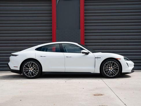 Used 2021 Porsche Taycan 4S AWD/4WD image 13