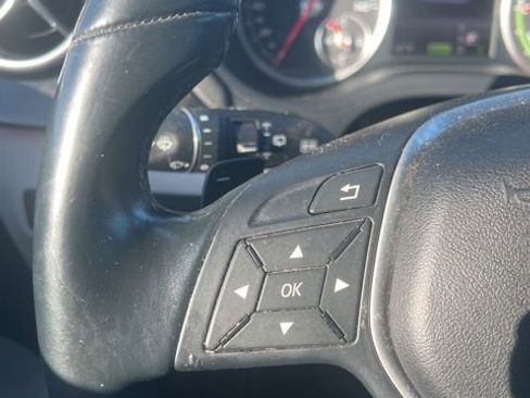 Used 2016 Mercedes-Benz B 250e image 13