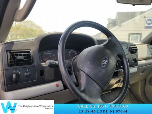 Used 2005 Ford F350 XL image 8