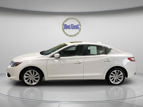 Used 2016 Acura ILX FWD image 2