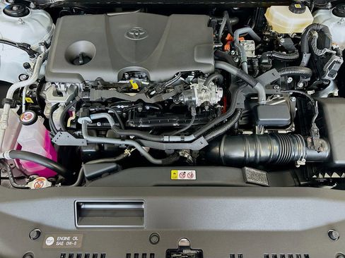 New 2026 Toyota Camry Hybrid FWD image 26