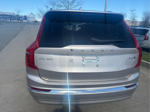 Used 2023 Volvo XC90 B6 Plus w/ Protection Package AWD/4WD image 6