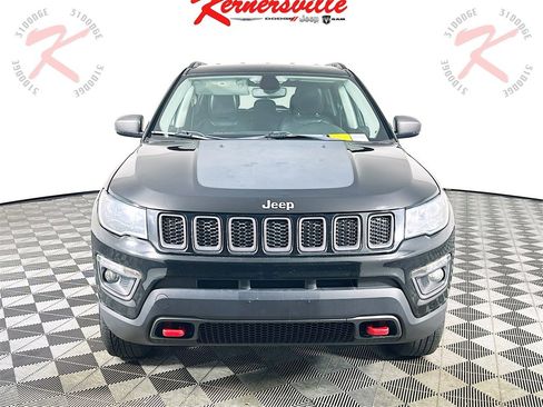 Used 2020 Jeep Compass Trailhawk image 2