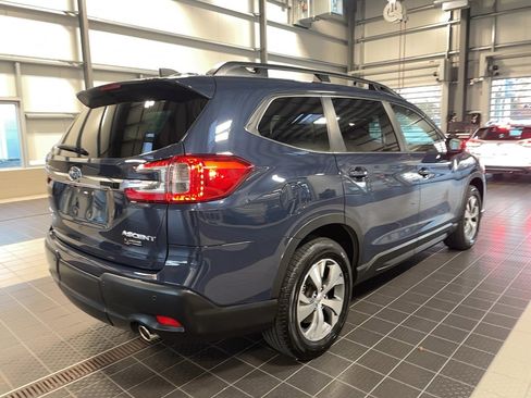 Used 2024 Subaru Ascent Premium w/ Convenience Package image 16