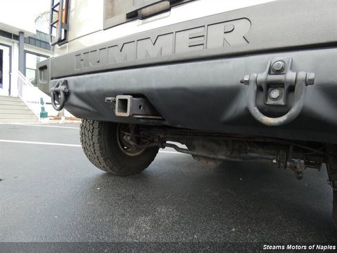 Used 2003 HUMMER H2 w/ Preferred Equipment Group image 13