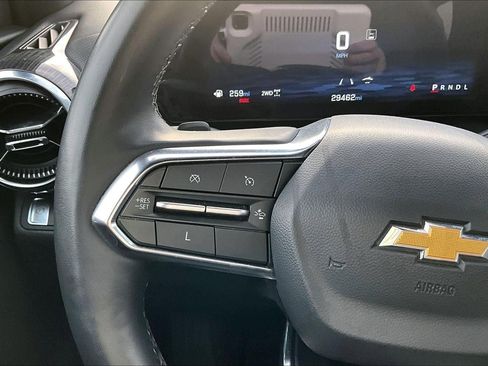 Used 2025 Chevrolet Equinox LT w/ Convenience Package II AWD/4WD image 18