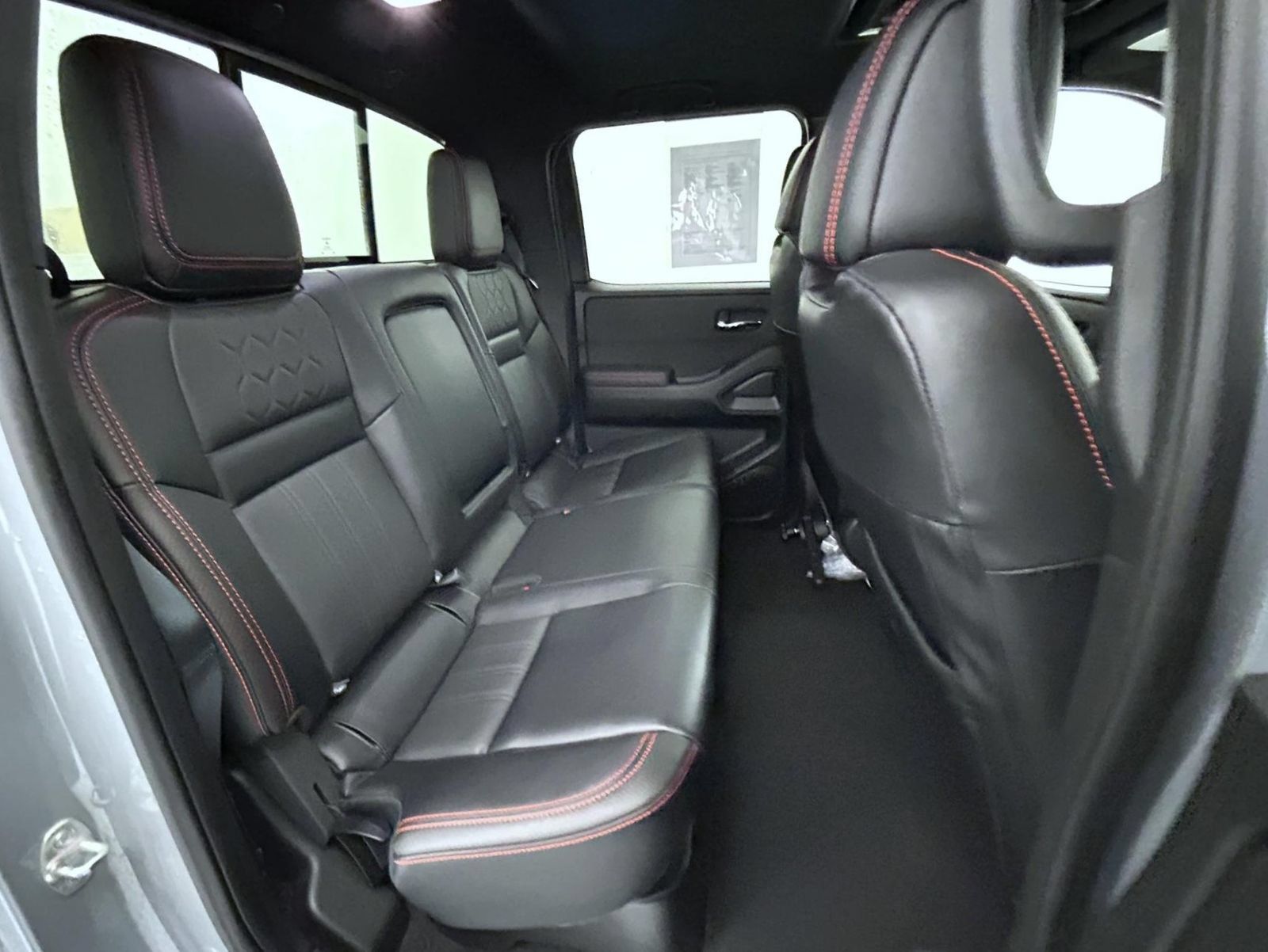 Used 2024 Nissan Frontier PRO-4X w/ Pro Premium Package AWD/4WD image 18