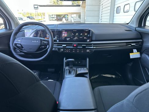 New 2026 Kia Sportage LX AWD/4WD image 16