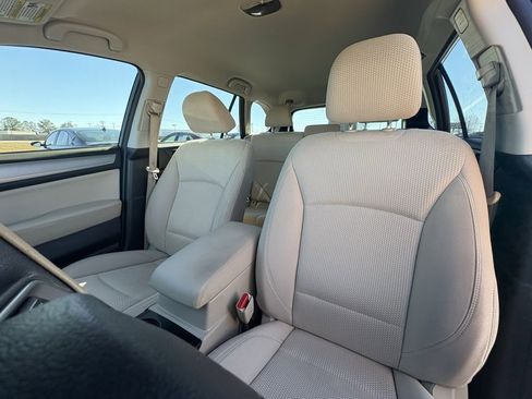 Used 2019 Subaru Outback 2.5i image 22
